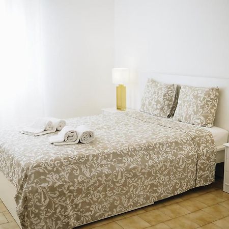 Host Wise - Sweet & Sunny Flat - Ace Location Apartment กัวเตย์รา ภายนอก รูปภาพ