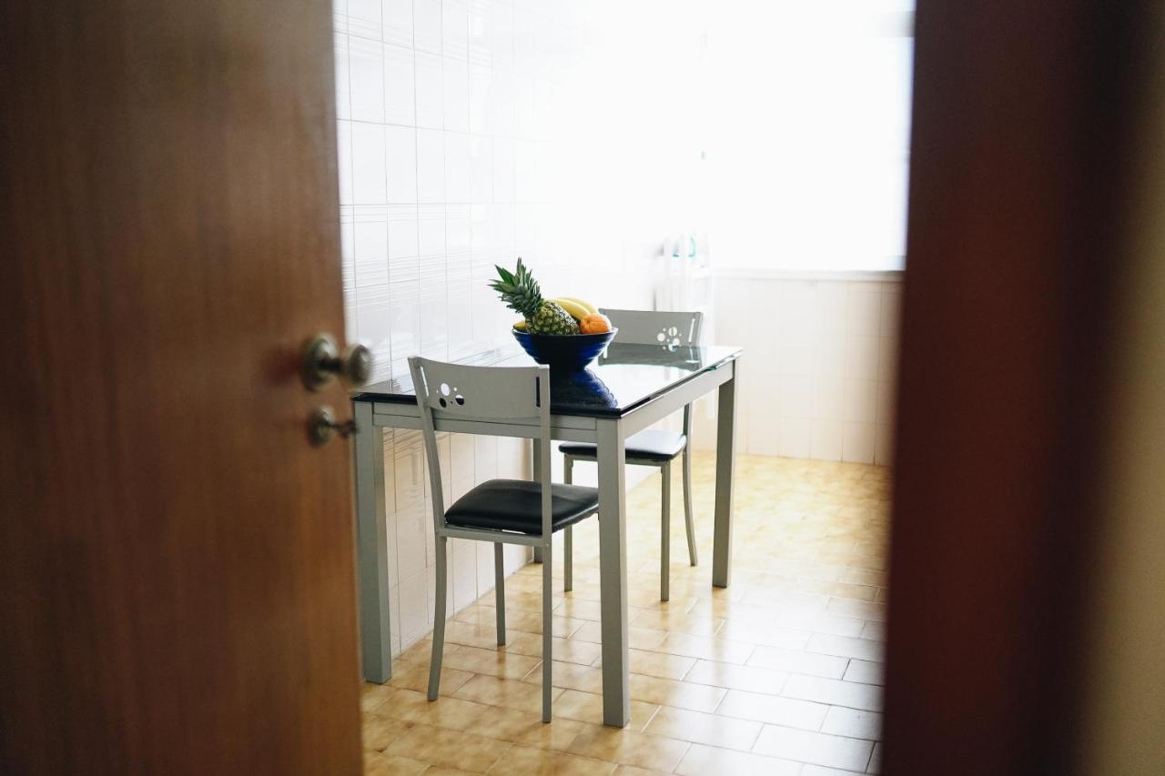 Host Wise - Sweet & Sunny Flat - Ace Location Apartment กัวเตย์รา ภายนอก รูปภาพ